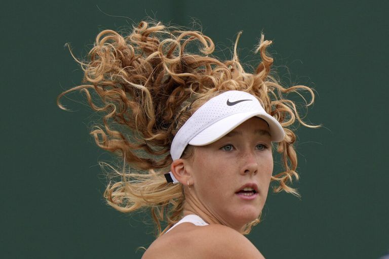 Mirra Andrejewa marschierte bislang von der Qualifikation bis in das Achtelfinale in Wimbledon.ap