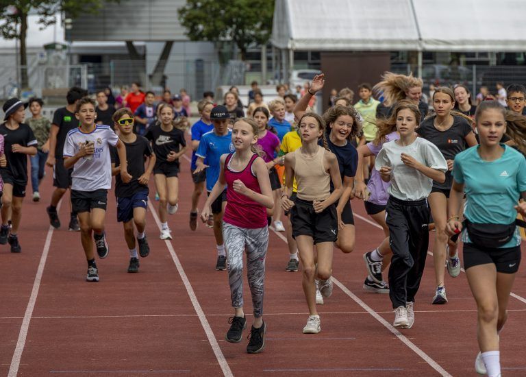 Die Schülerinnen und Schüler schonten sich nicht. Viele von ihnen brachten es auf mehr als ein Dutzend Runden.
