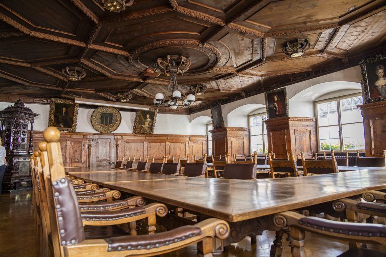 Das Nachtvolk trieb im Ratssaal im Amt der Stadt Feldkirch sein Unwesen.