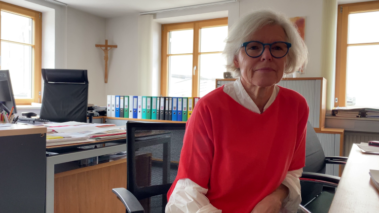 Bürgermeisterin Angelika Schwarzmann: Könnte sie vielleicht doch noch etwas tun, um das Aus der Alberschwender Skilifte zu verhindern? <span class="copyright">VOL/Mayer</span>