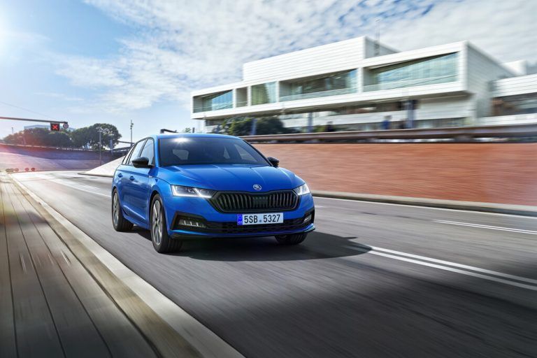 Škoda Octavia: Der universelle Tscheche steht, abgesehen von einer Elektrifizierung, vor einer Überarbeitung. Derzeit nur in der Combi-Version bestellbar.