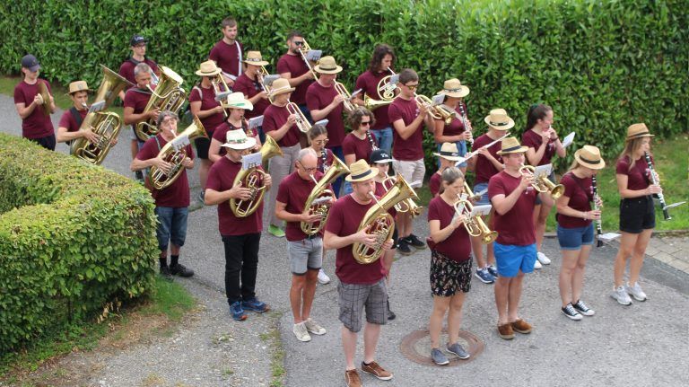 In einer Woche möglichst alle Mitbürgerinnen und Mitbürger mit klingendem Spiel zu erfreuen, hat den Musikverein Hohenweiler ganz schön gefordert. <span class="copyright">STP/2</span>