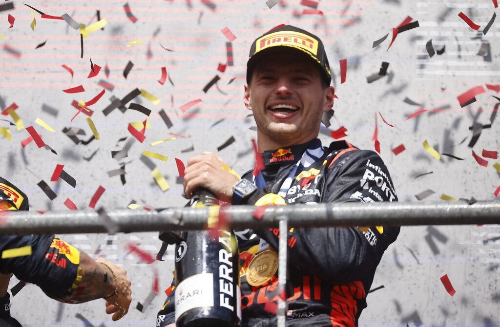 Verstappen deklassiert den Rest