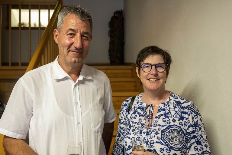 Tanja Kerschbaum (Präsidentin Liechtensteiner Landesverband) und Dietmar Schneider (Obmann Landeskrippenverband und Krippenmuseum Dornbirn).