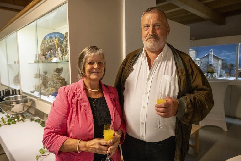 Lydia Knapp (Krippenverein Hittisau), Willi Knapp (Obmann Krippenverein Hittisau).