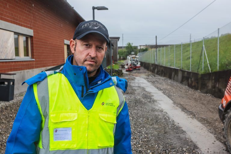 Rheinbauleiter Mathias Speckle berichtet von sinkenden Pegelständen. <span class="copyright">VN/Steurer</span>