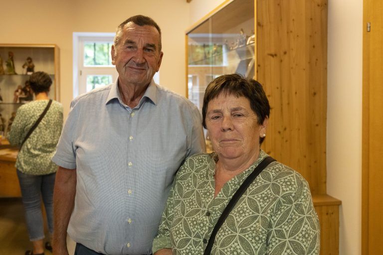 Reinhart Jonas (Kassier Krippenmuseum), Erika Jonas.