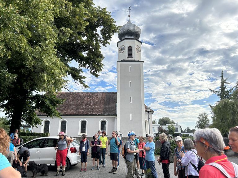 Die Veranstaltung erfreute sich großer Beliebtheit und lockte zahlreiche Interessierte an.