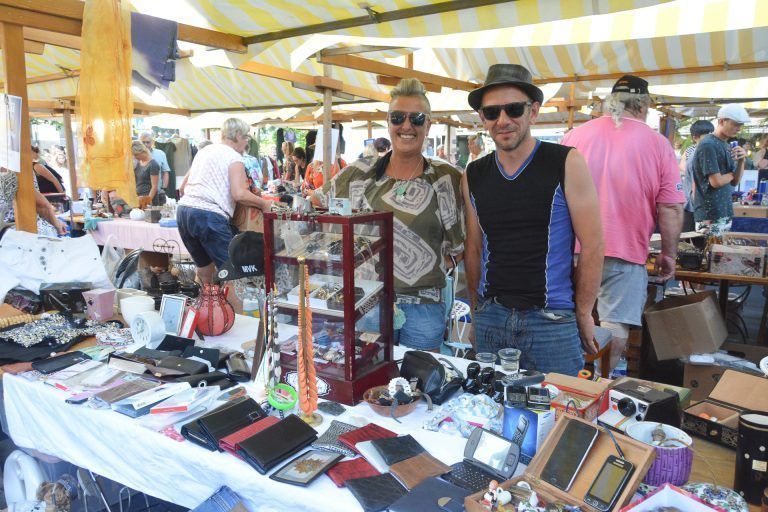 Gute Laune auch bei den Händlern.