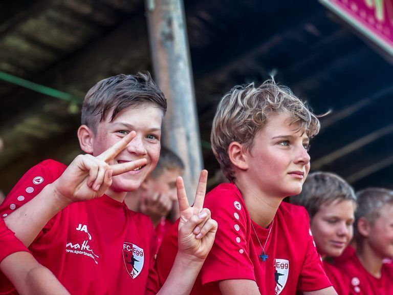 Im Teamwork wurden nicht nur Bälle, sondern auch Freundschaften gefangen.