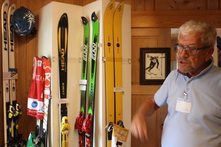 „Ein Ski mit sieben Siegeln“ ist das Epoxy-Modell mit der Gravur „Edith Zimmermann“. Klar ist hingegen, dass Ediths Schwester Heidi 1966 mit einem solchen Modell WM-Silber gewann.