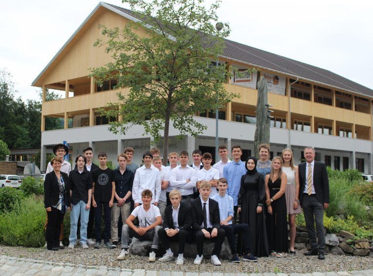 Als Mittagstisch hat das Ziegler bereits einen sehr guten Ruf, es hat sich aber auch für Gesellschaften wie Schulfeiern (Bild) bestens bewährt.