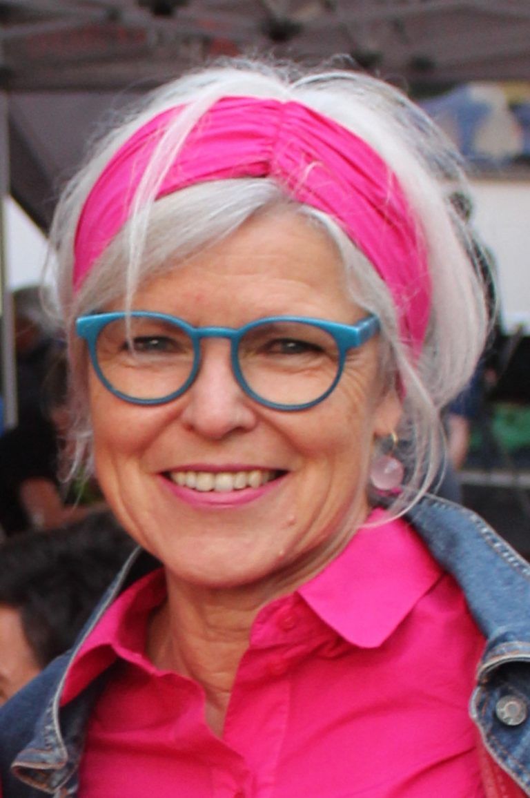 Für Bürgermeisterin Angelika Schwarzmann, die wie berichtet im Herbst in den Ruhestand tritt, war es ein gutes Gefühl zu sehen, „dass die Dorfgemeinschaft in den schwierigen Corona-Jahren nicht gelitten hat und die Zusammenarbeit von Vereinen und Bevölkerung funktioniert.“ Das sei Grundlage für die Käsklatsch-Erfolgsgeschichte.