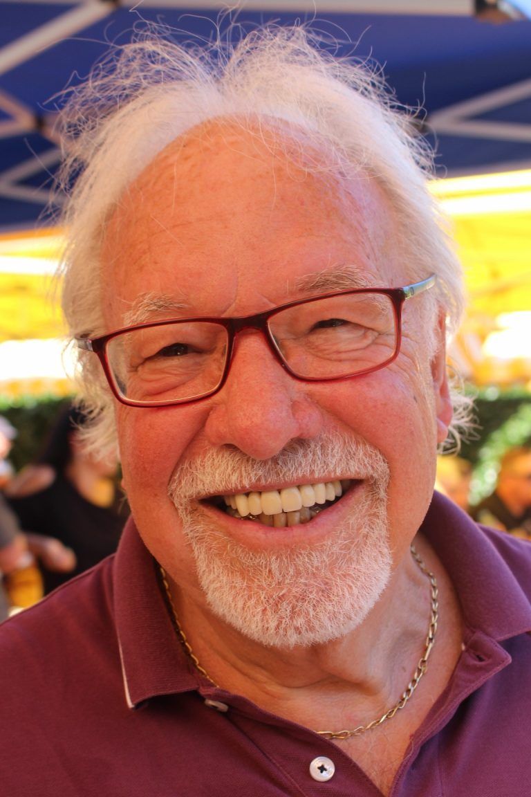 Heino Hämmerle, Bregenzer mit Lustenauer Wurzeln, findet es amüsant, „dass Schlager König Wolfi dieses Lied auf Wolfurterisch gecovert hat. Ich finde, er hat es gut gemacht. Seine Musik gefällt mir generell gut und so war es für mich ein vergnüglicher Nachmittag, bei dem ich mich bestens unterhalten habe.“