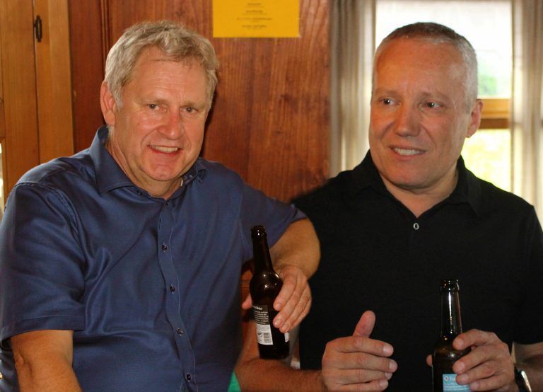 Jahrgänger Lothar Eiler war für Jürgen Leissings Party ein perfekter Gastgeber.