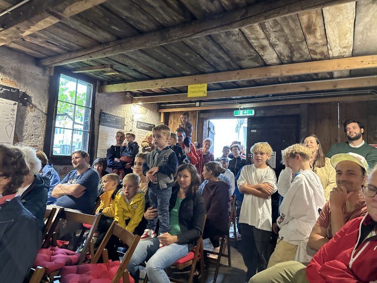 Ein Blick ins begeisterte Publikum.