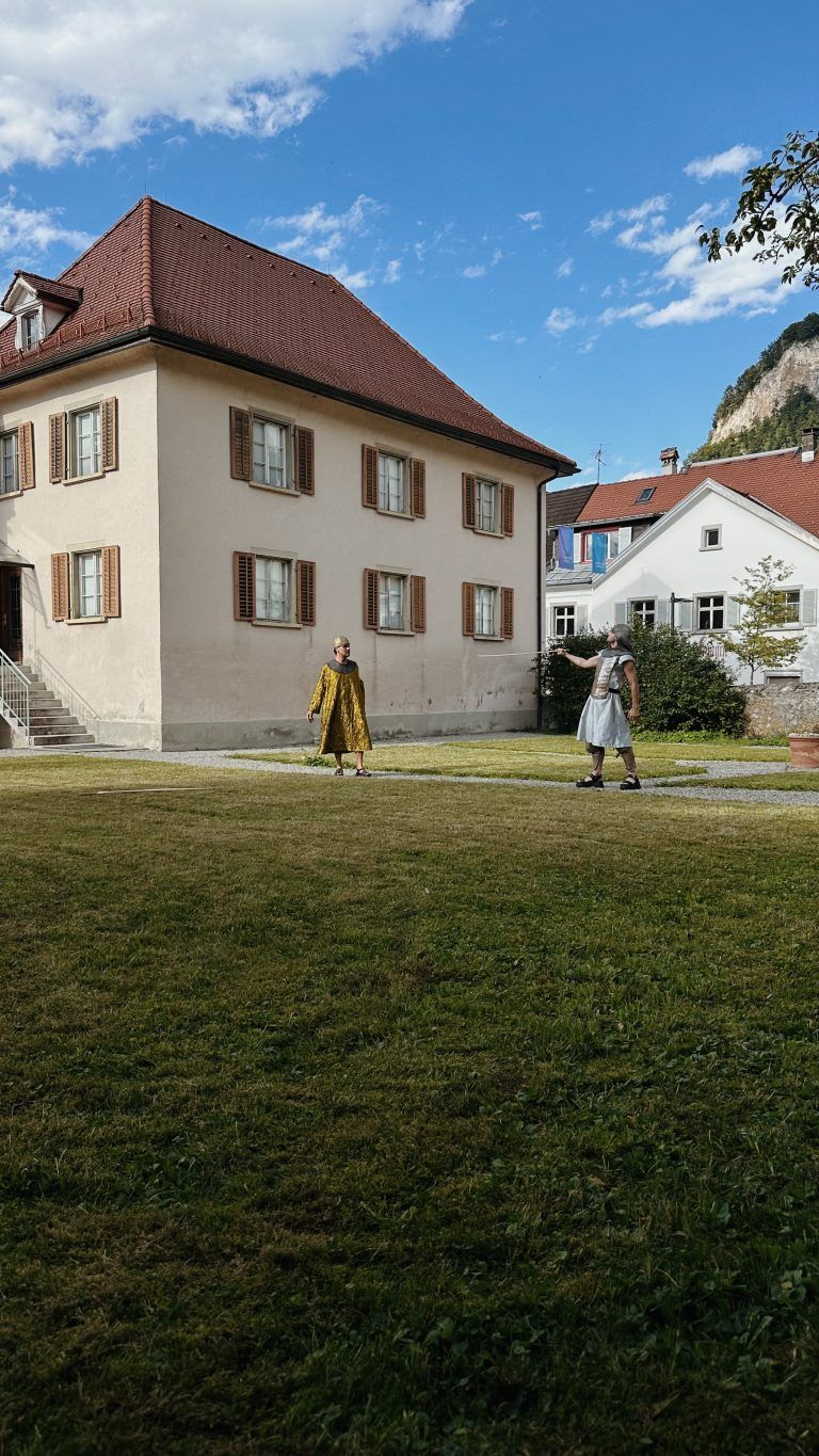 Die Kostüme wurden von Sandra Münchow entworfen.  <span class="copyright">Tourismus &amp; Stadtmarketing Hohenems</span>