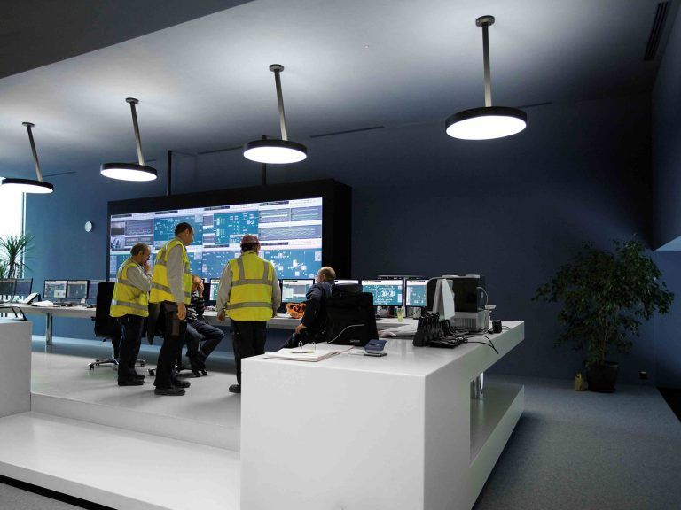 Dieffenbacher Energy hat die Ingenieure der voestalpine bei der Auswahl eines leistungsstarken Kraftwerks im Stahlwerk in Linz überzeugt. Im Bild ein Controlroom. <span class="copyright">FA</span>