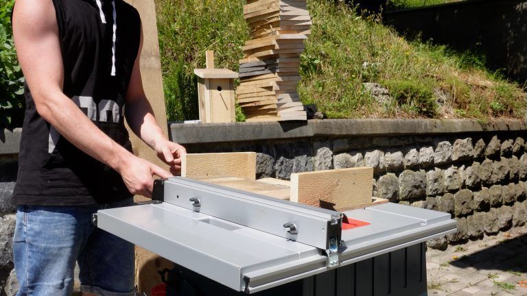 Insgesamt 102 Nistkästen können am Samstag, 26. August, beim Feldkircher Wochenmarkt kostenlos abgeholt werden.