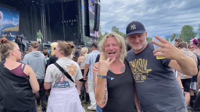 "Greeen ist einfach affengeil", sagte Hausi (l.) aus dem benachbarten Diepoldsau.