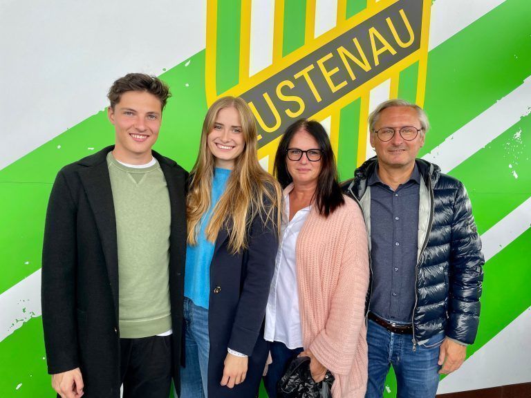 Leon Hamel, Lara Hug, Alexandra und Gerhard Hamel. <span class="copyright">Lutz</span>