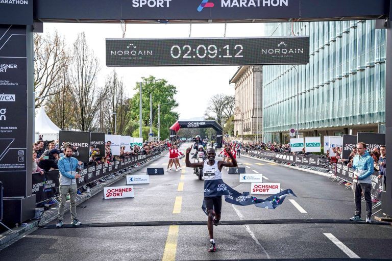 Zürich-Sieger Mark Kosgei Kiptoo will seinen im April in der Schweiz aufgestellten Weltrekord in der Altersklasse M45 unterbieten. <span class="copyright">VN</span>