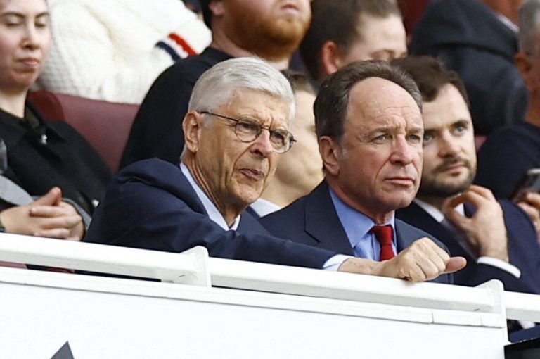 Auch Arsene Wenger (l.) unter den Besuchern.ap