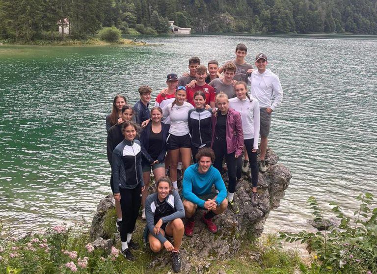 Das Juniorenteam mit den Vorarlbergern Lina Bleiner und Mateusz Labenz anlässlich des Konditionskurses in Faak am See.VN