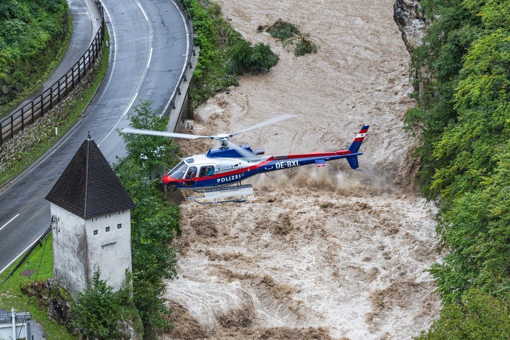 Weiter Zittern in Hochwasserregionen