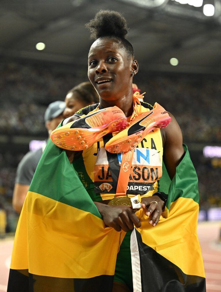 Die Jamaikanerin Shericka Jackson verteidigte ihren WM-Titel mit einer Rekordzeit.