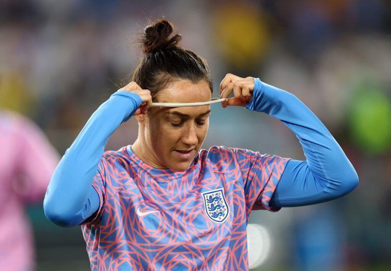 Englands Verteidigerin Lucy Bronze trifft im Endspiel auf ihre Teamkolleginnen vom FC Barcelona.Reuters