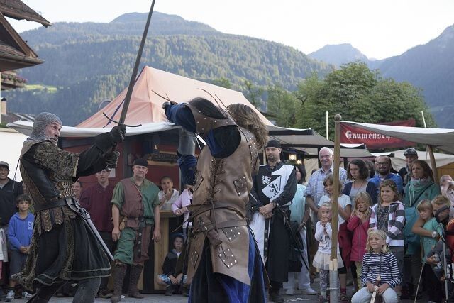 14–21 Uhr kirchplatz, schruns