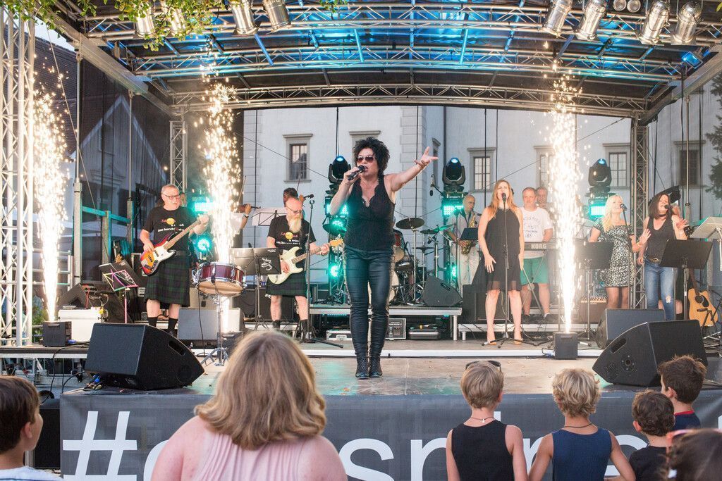Schrottrock am Kirchplatz