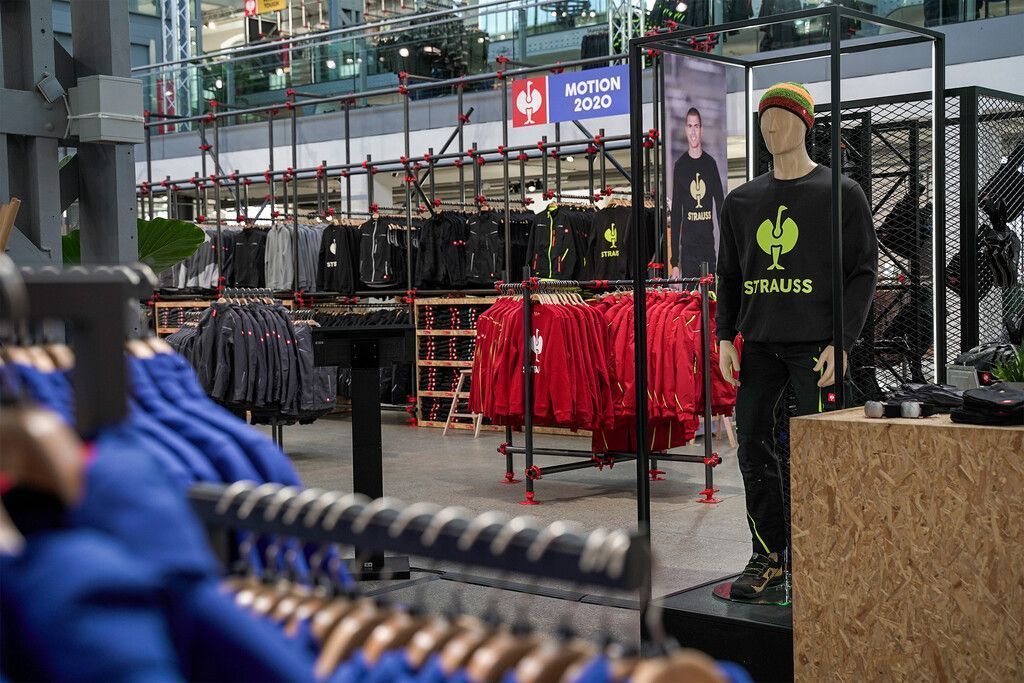 Strauss-Pop-up-Store