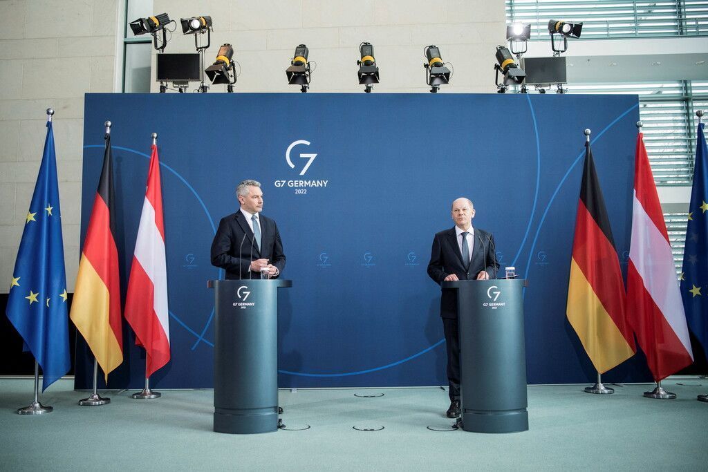 Politik in Kürze