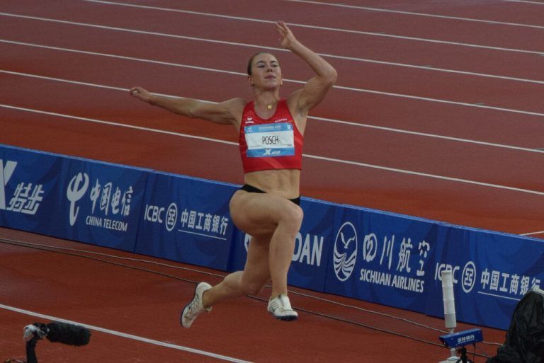 Leichtathletin Isabel Posch schrieb in China das nächste Kapitel ihrer Erfolgsgeschichte. Der Grundstein für die Goldene im Siebenkampf legte die Fußacherin im Weitsprung mit einem Satz auf 6,38 Meter.  Unisport Austria