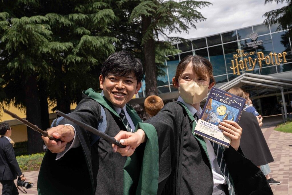 Mindestens 998 Harry Potters gesucht