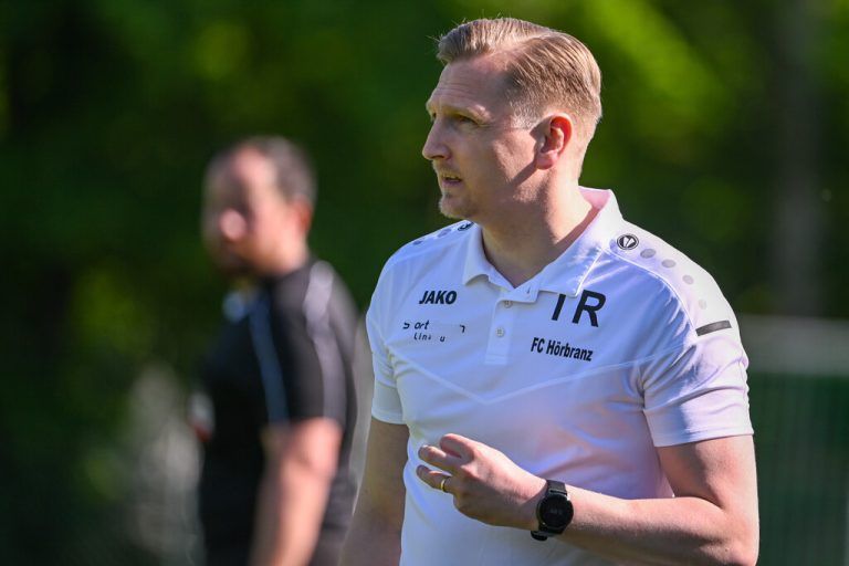 Wir wollen in erster Linie unsere starken Leistungen aus dem Vorjahr bestätigen. Es gilt einfach, sich in der neuen Liga zu etablieren. Mit Julian Rupp sowie Christian Mendes haben wir zwei Routiniers verloren. Die Jungen sind gefragt. Matthias Koch, Rupp Food Austria FC Hörbranz