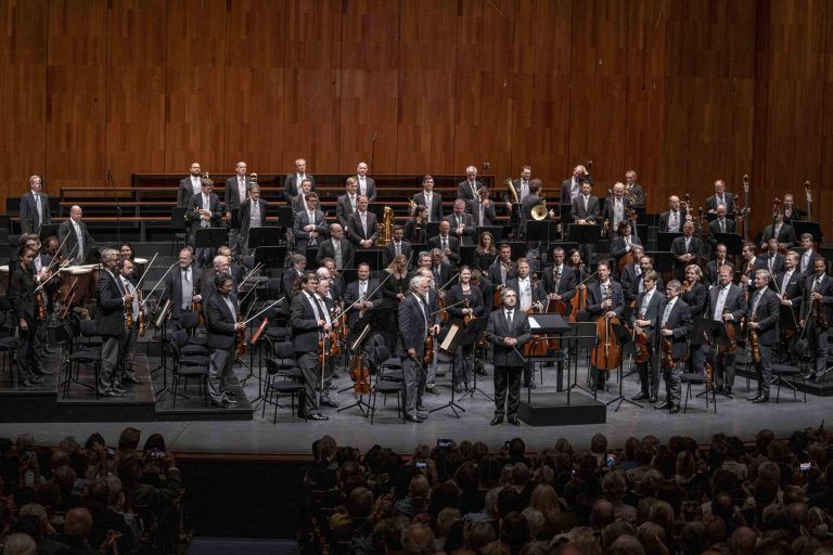 Muti begeisterte das Publikum mit seiner Verdi- und Bruckner-Interpretation. <span class="copyright">SF/Marco Borrelli</span>