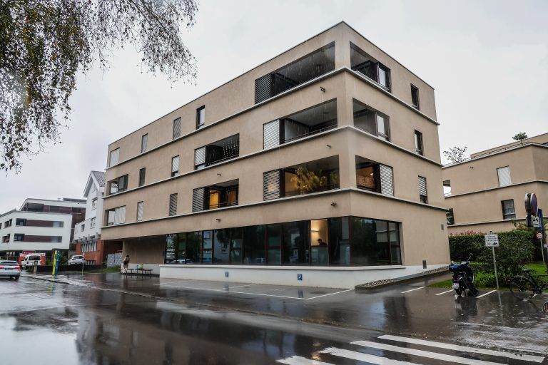 In diesem Haus in der Heldendankstraße in Bregenz sind bald viele Fachpersonen für die Anliegen von Patienten da. vn/steurer