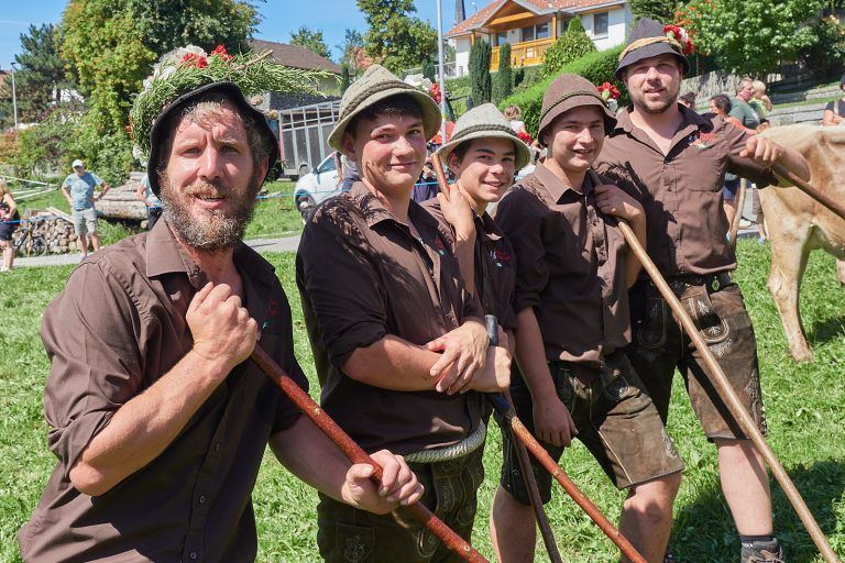 Die Hirten der Alpen Maiensäß und Staffel sind vom Alpsommer zurückgekehrt.