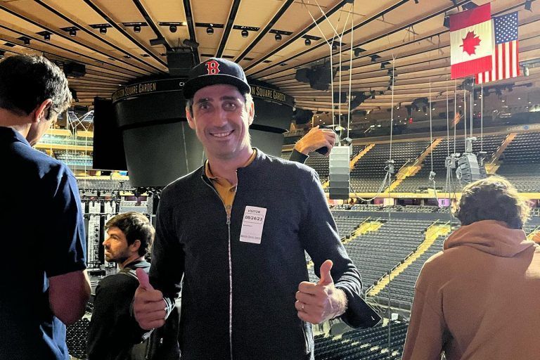 Philipp Oswald im Innenraum des Madison Square Garden.