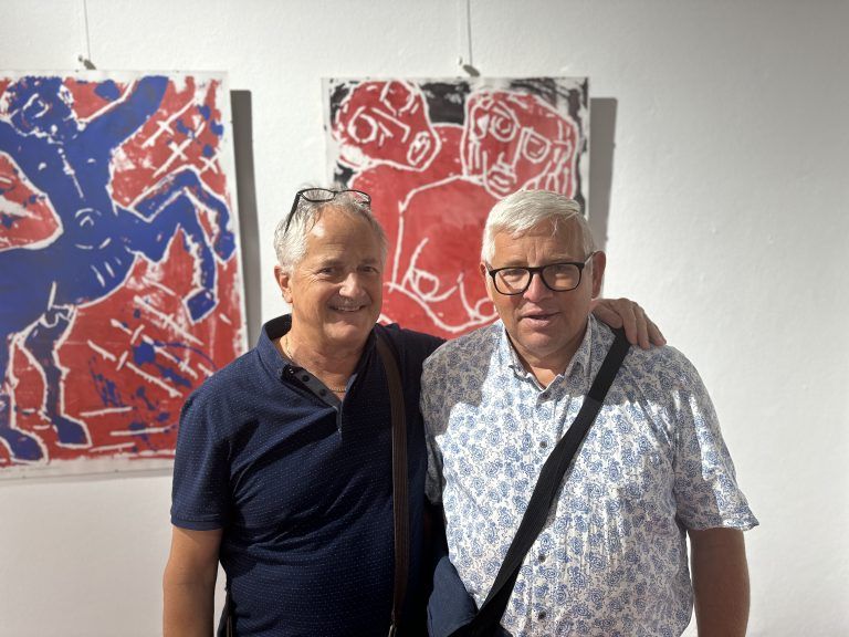 Auch die Künstlerkollegen Alois Galehr und Erwin Buttazoni befanden sich im Vernissage-Publikum.
