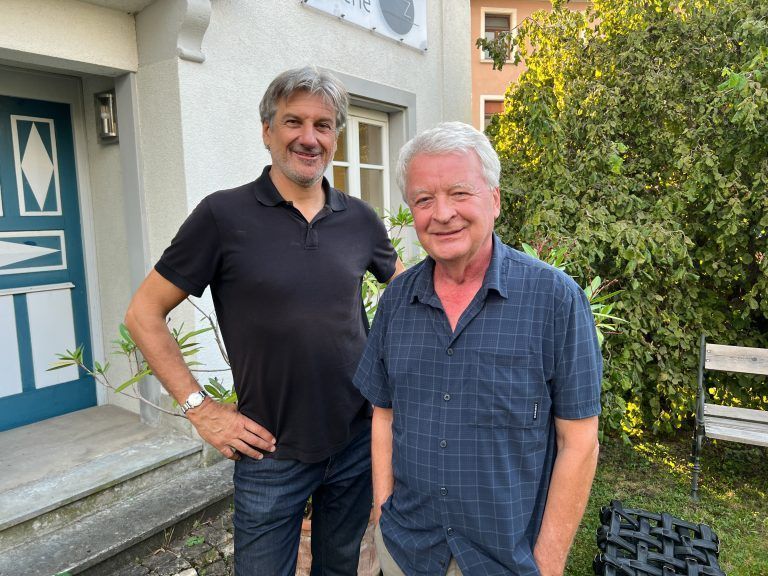 Arno Egger mit Autor Jens Dittmar.