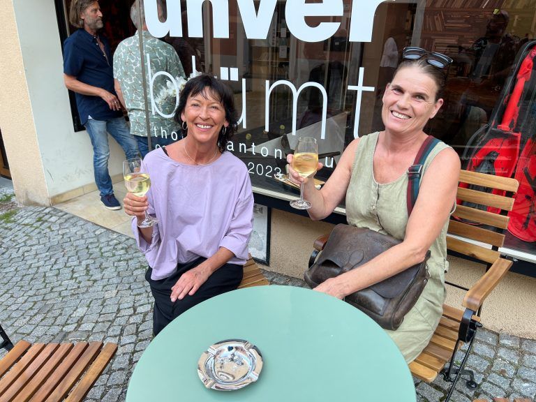 Tanzpädagogin Corinna Burtscher und Astrid Oberhauser.