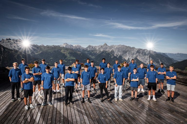 Doppelmayr Für 31 Jugendliche begann ihre berufliche Laufbahn beim Seilbahnhersteller. Sie haben sich für einen von sechs Lehrberufen entschieden und werden an weltweiten Projekten mitarbeiten.
