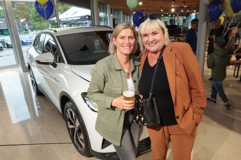 Christa Keckeis und Ex-Kollegin Manuela.