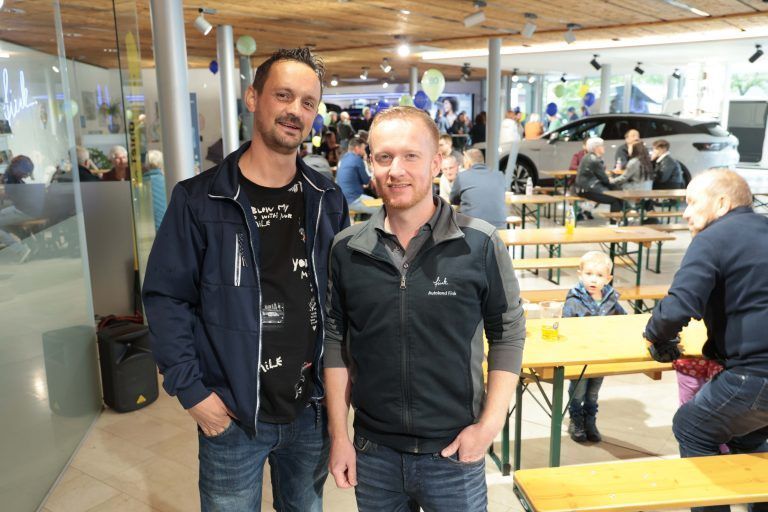 Dietmar Huber und Werkstattleiter Stefan Lampert.