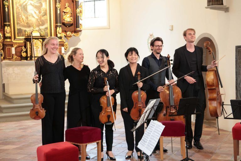 Lisa Jacobs (Violine), Marjolein Spruit (2. Geige), Sara Kim (1. Viola), Mihyung Oh (2. Viola), Sebastian Pilz (2. Violoncello) und Mathias Johansen (1. Violoncello).