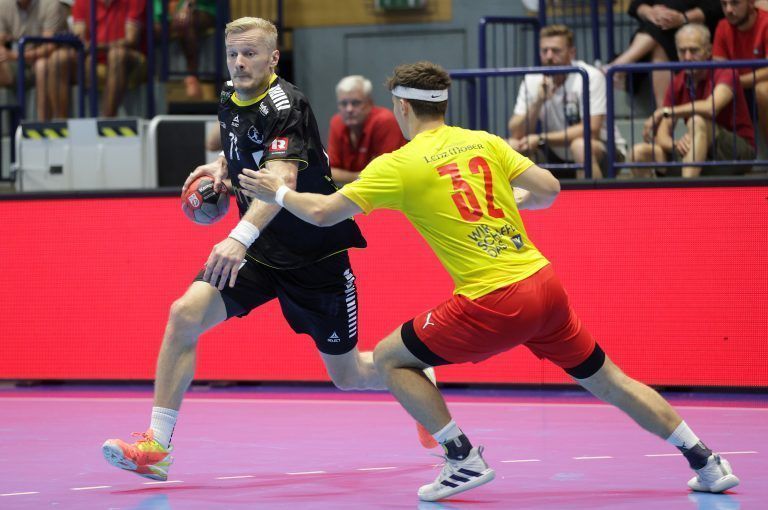 Neuzugang Andreas Schröder und Bregenz Handball wollen die Hürde Mistra nehmen und im Europacup weiterkommen. <span class="copyright">GEPA</span>